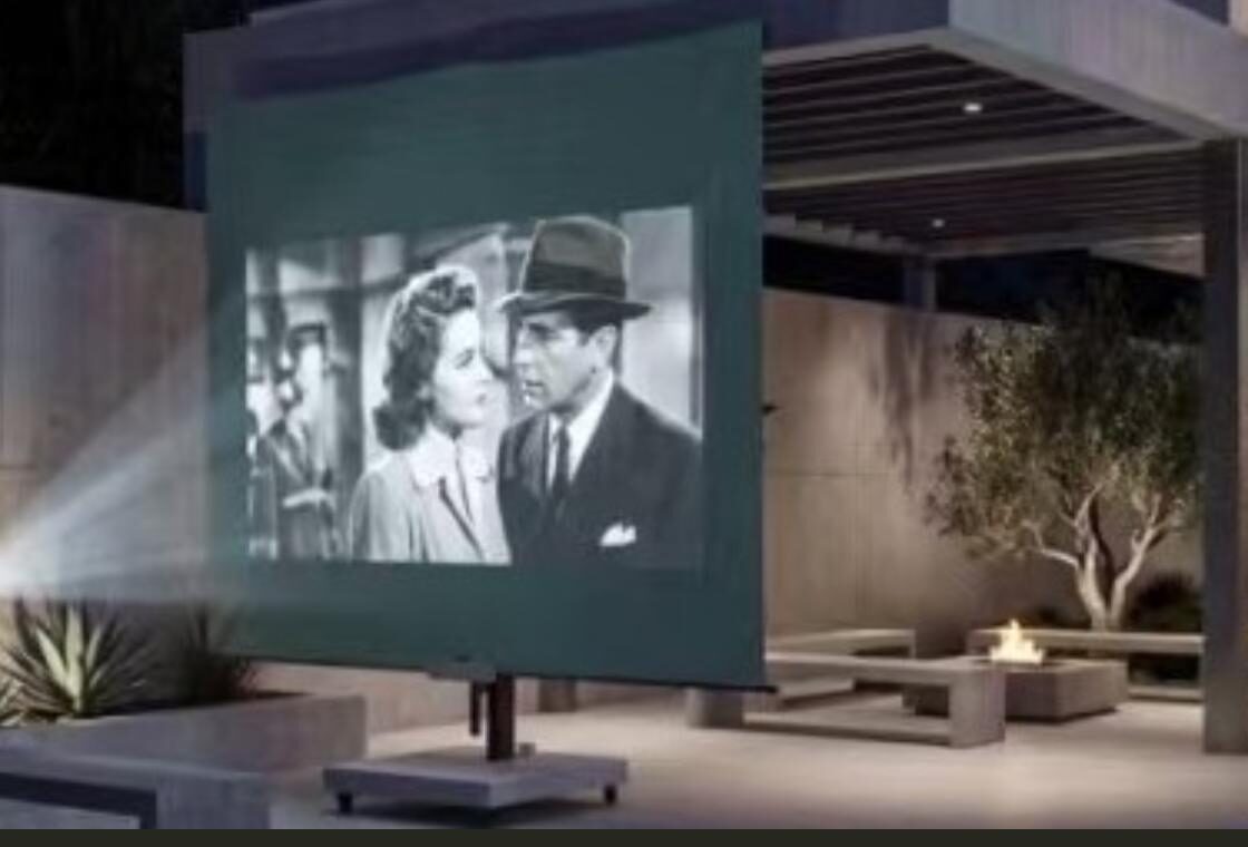 SOL canopy as projection screen